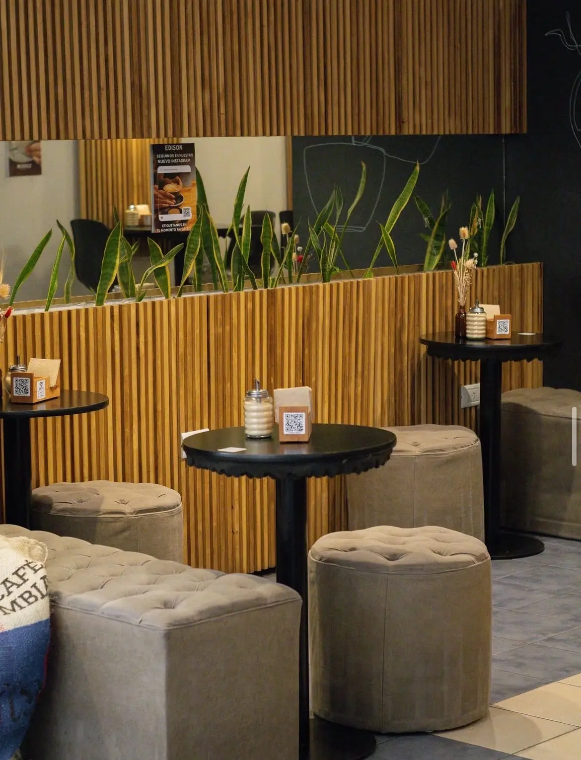 Edison Café — foto 3