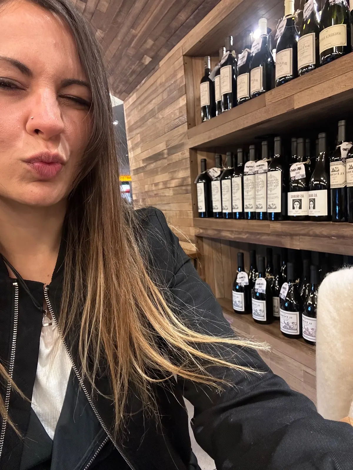 Vigil Wine Bar — foto 4