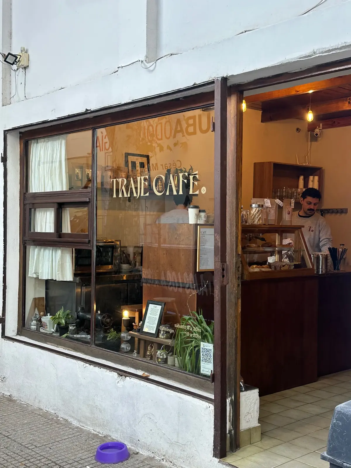 Traje Café — foto 2