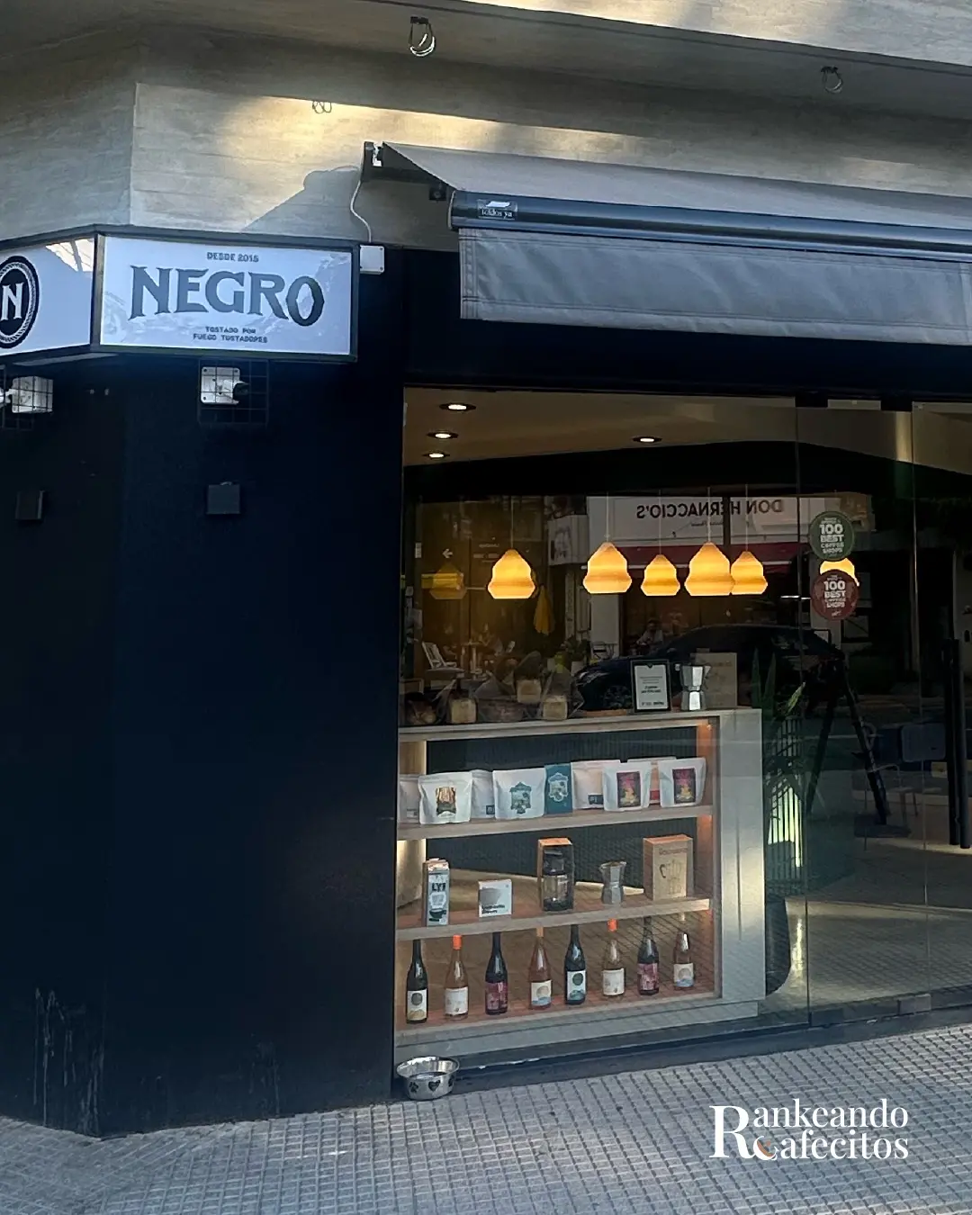 Negro - Sucursal Hollywood 6